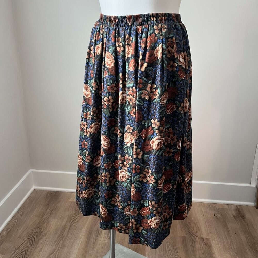 80s Dark Floral Skirt